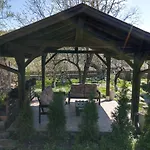 维塔诺瓦宾馆 Genchovtsi