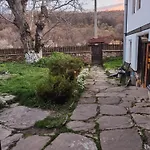 维塔诺瓦宾馆 Genchovtsi